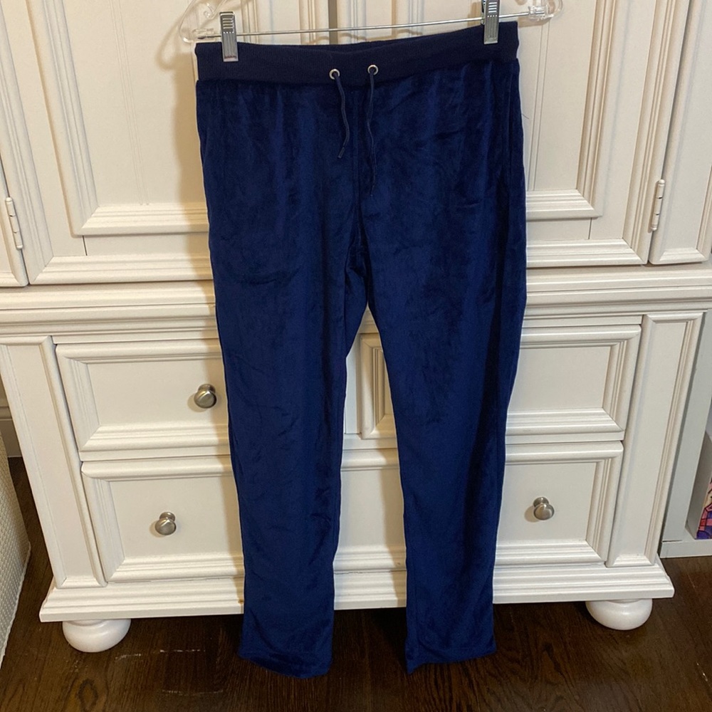Women’s navy velour sweatpants